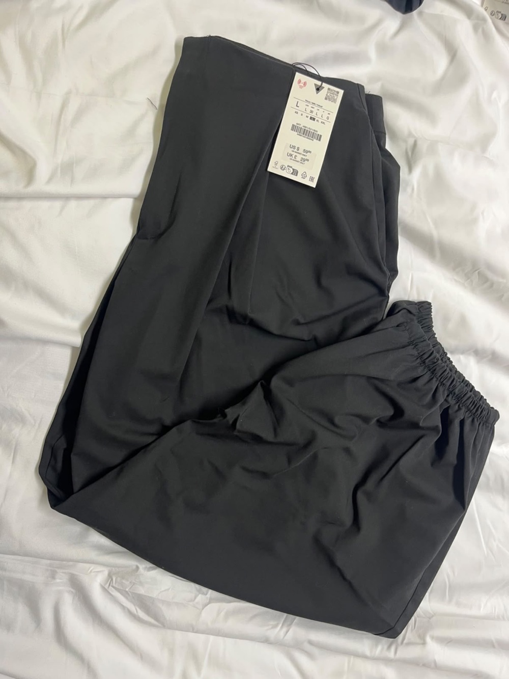Zara women’s black Elastic bottom Pants size L NWT